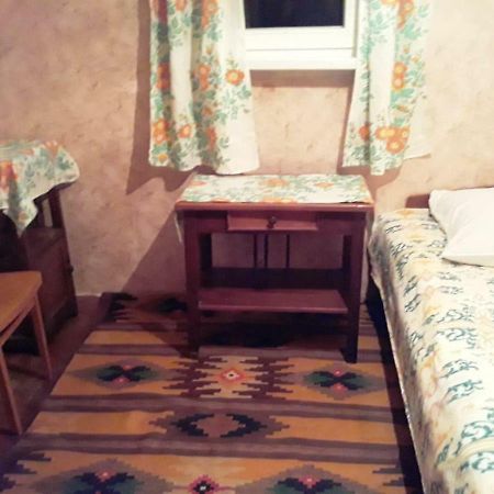 Zeleniy Dvorik Guest House New Athos Exterior photo